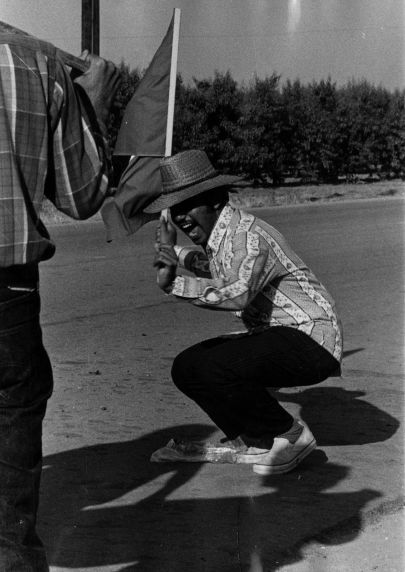 (3192) A scene from the Kovacevitch picket line (3192) A scene from the Kovacevitch picket line